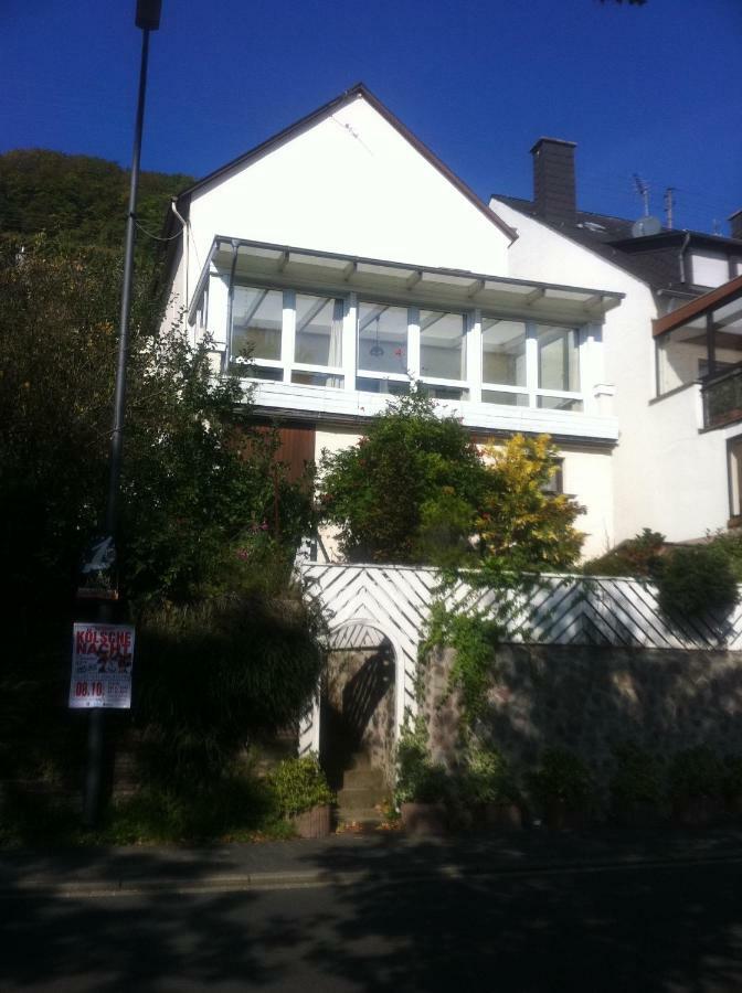 Ferienhaus Moselblick Mit Kostenfreien Oepnv-Ticket Ürzig المظهر الخارجي الصورة